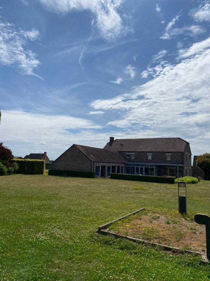Bed and Breakfast La Cle Des Champs Jodoigne Экстерьер фото